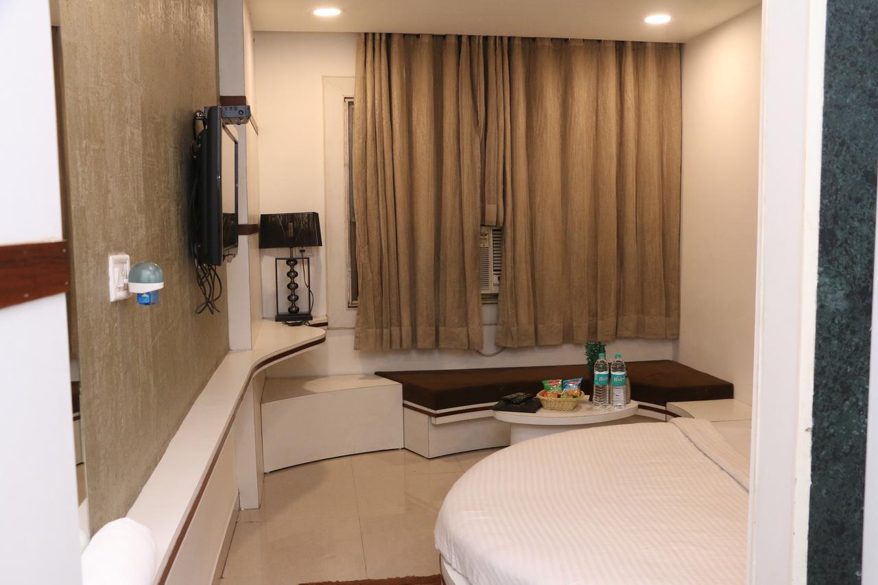 Hotel Shalimar Deluxe Bhopal Eksteriør bilde