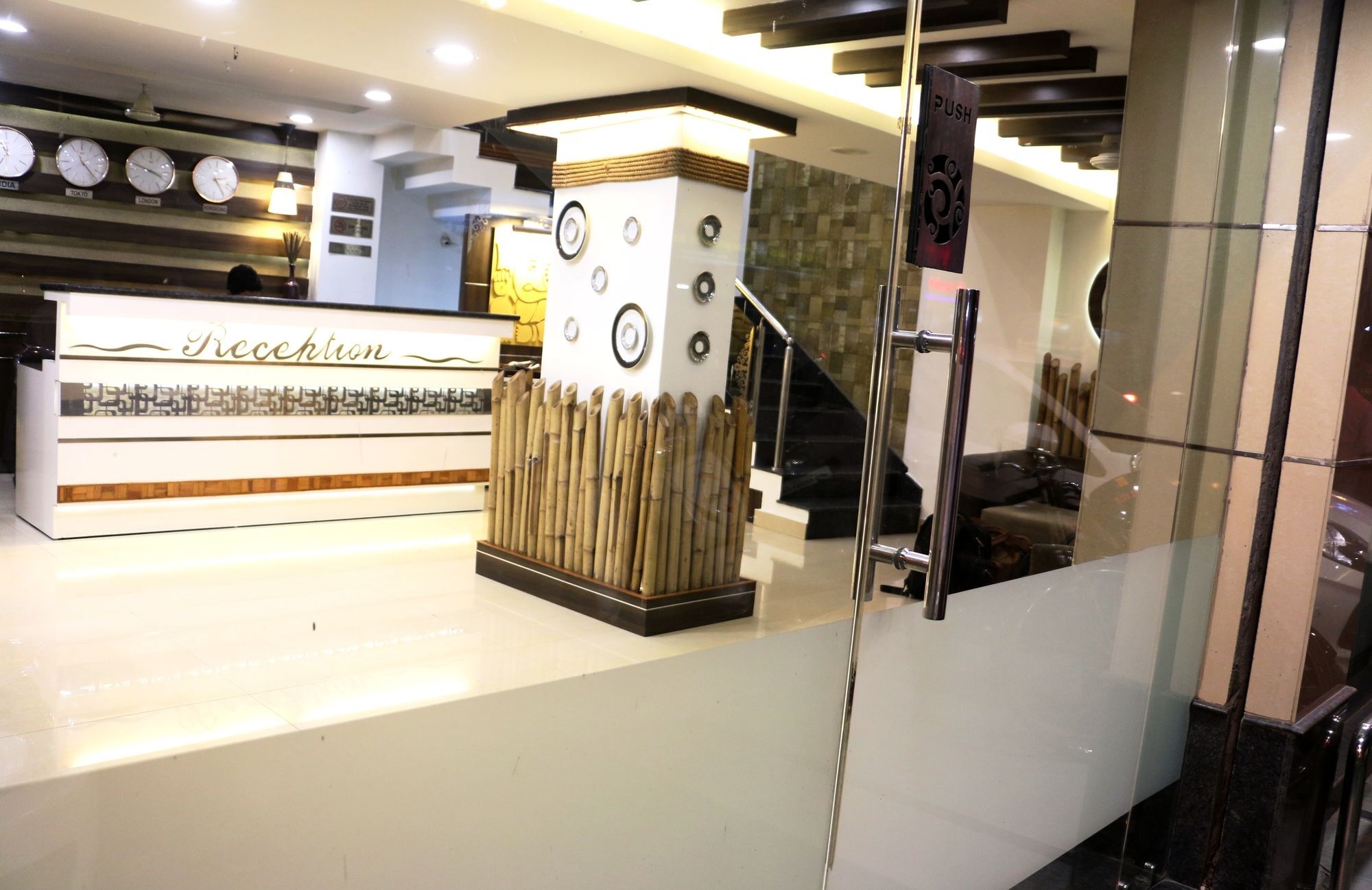 Hotel Shalimar Deluxe Bhopal Eksteriør bilde